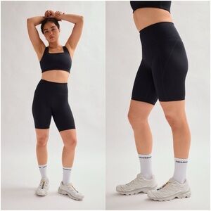 GIRLFRIEND COLLECTIVE High Rise Bike Short In Black